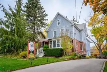 View of front of home featuring a front lawn