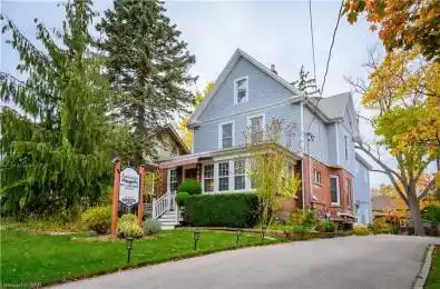 View of front of home featuring a front lawn