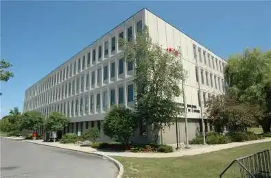 1055 PRINCESS Street Unit# 201 Kingston Ontario K7L 1H3