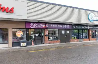 2480 Gerrard Street Toronto E02 Ontario M1N 4C3