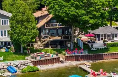 365 PHEASANT Lane Midland Ontario L4R 5H3