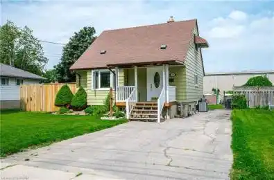 668 HAWLEY Street Peterborough Ontario K9J 4C6