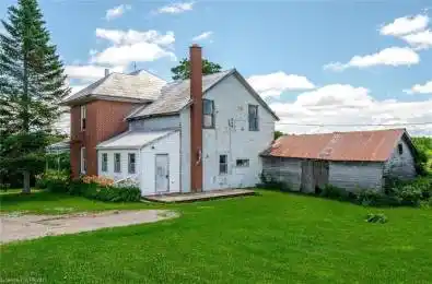 2962 COUNTY RD 38 Douro-Dummer Ontario K0L 3A0