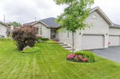 1020 PARKHILL Road Unit# 29 Peterborough Ontario K9K 0E1