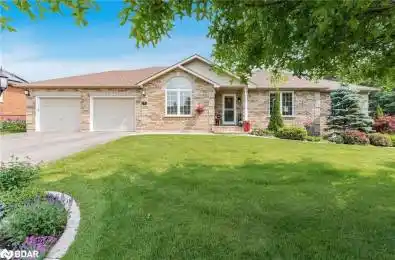 5 CALLAWAY Court Barrie Ontario L4M 6V7