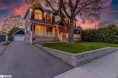 62 HIGHLAND Avenue Barrie Ontario L4M 1N3