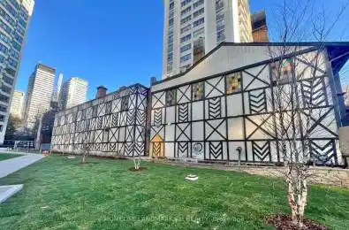 26 Alexander Street Toronto C08 Ontario M4Y 1B4