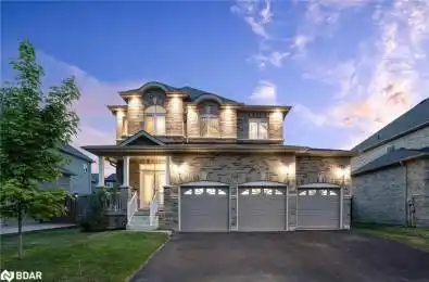 121 CENTRE Street Essa Ontario L0M 1B0