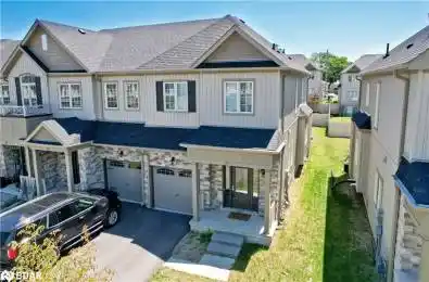 21 CHURCHLEA Mews Orillia Ontario L3V 1M2