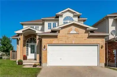 137 CLOUGH Crescent Guelph Ontario N1L 0E4