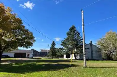 2213 SYDENHAM Road Kingston Ontario K0H 1M0