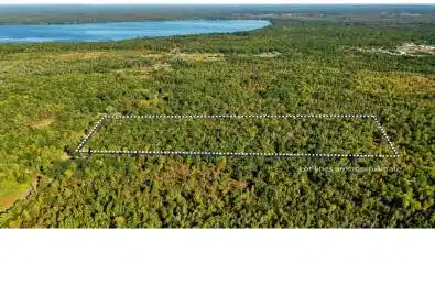McCleary Road Marmora and Lake Ontario K0K 2M0