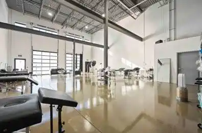 1800 Davenport Road Toronto W03 Ontario M6N 4X3