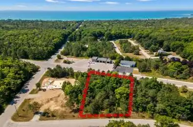 9 CAMPBELL Crescent South Bruce Peninsula Ontario N0H 2G0