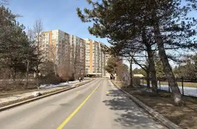 1485 Lakeshore Road Unit# 216 Mississauga Ontario L5E 3G2