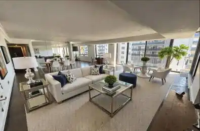 447 Walmer Road Unit# Ph10 Toronto C03 Ontario M5P 2X9