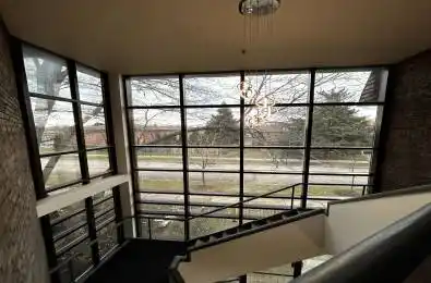 15 Hove Street Unit# 102 Toronto C06 Ontario M3H 4Y8