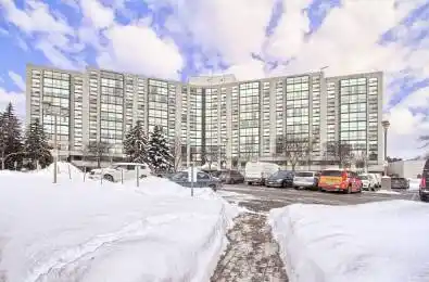 40 Harding Boulevard Unit# 301 Richmond Hill Ontario L4C 9S5