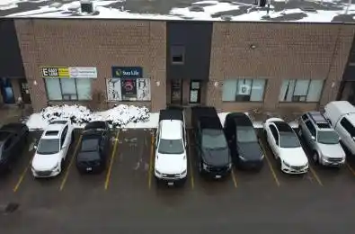 1211 Gorham Street Unit# 5 Newmarket Ontario L3Y 8Y3
