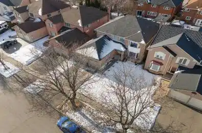 5676 Brightpool Crescent Mississauga Ontario L5M 3W3