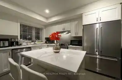 98 William Duncan Road Toronto W05 Ontario M3K 0C7