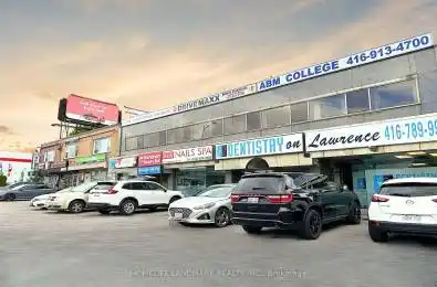 705 Lawrence Avenue Unit# 202 Toronto W04 Ontario M6A 1B4