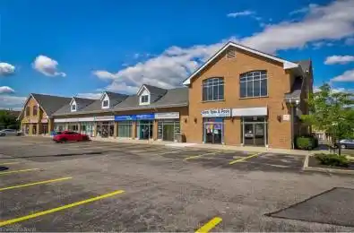 2 Castlewood Boulevard Unit# 12 Hamilton Ontario L9H 7M8