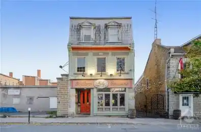 54 FOSTER Street Perth Ontario K7H 1S1