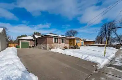 12 Arkley Crescent Toronto W09 Ontario M9R 3S3