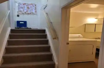 39 Manorglen Crescent Toronto E07 Ontario M1S 1W3