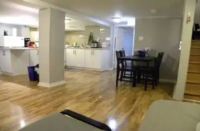 28 Elmsdale Road Toronto E03 Ontario M4J 3M4
