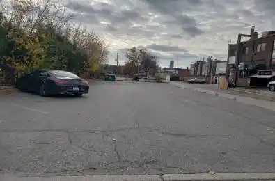 Abitibi Avenue Toronto C14 Ontario M2M 1P6