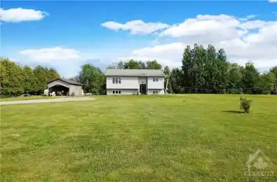 387 KERFORD Road Merrickville-Wolford Ontario K0G 1N0