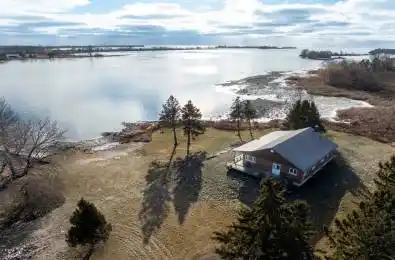 1125 Nine Mile Point Road Frontenac Islands Ontario K0H 2Y0