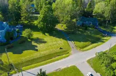 4 STARR Place Kingston Ontario K7L 4V1