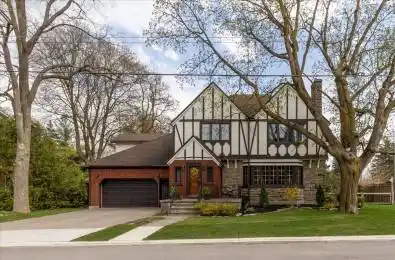 1 Pacific Avenue Perth East Ontario N0K 1M0