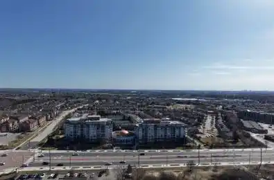 11121 Yonge Street Unit# 213 Richmond Hill Ontario L4C 0S7