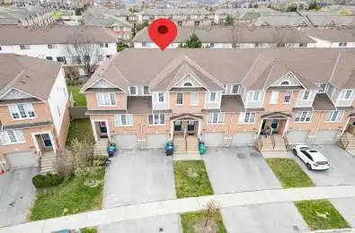 858 Scollard Court Mississauga Ontario L5V 2R5