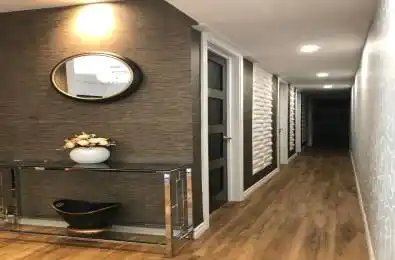 106 Cumberland Street Unit# 3rd Floor Toronto C02 Ontario M5R 1A6