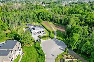 2 Honey Locust Court Vaughan Ontario L6A 1G2