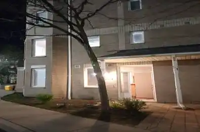 29 Rosebank Drive Unit# 212 Toronto E11 Ontario M1B 5Y7