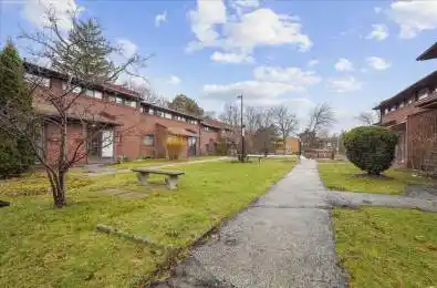 737 Military Trail Toronto E09 Ontario M1E 4P6