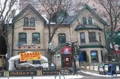 27 Wellesley Street Toronto C08 Ontario M4Y 1G7