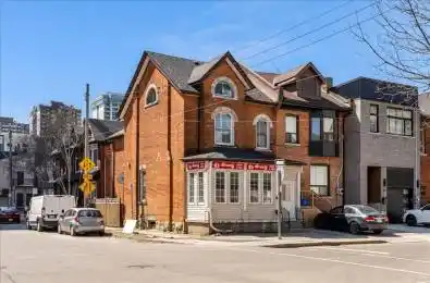 123 Market Street Hamilton Ontario L8R 1N7