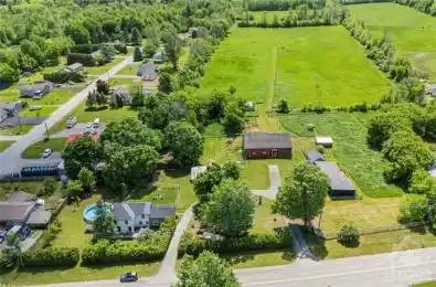 2907 COUNTY RD 21 Road Edwardsburgh/Cardinal Ontario K0E 1X0