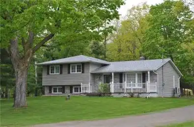 15 BAY Street Rideau Lakes Ontario K0G 1P0