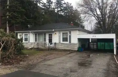 212 Essex Avenue Richmond Hill Ontario L4C 2B8