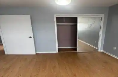 2323 Confederation Parkway Unit# PH4 Mississauga Ontario L5B 1R6