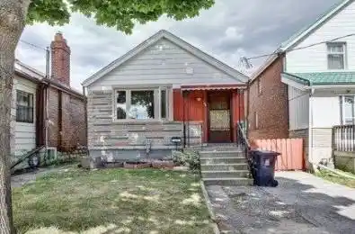 33 Seventeenth Street Toronto W06 Ontario M8V 3K2