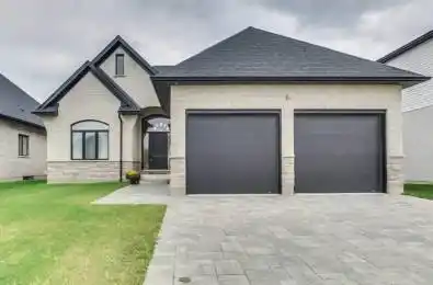 6 ASPEN Circle Thames Centre Ontario N0M 2P0